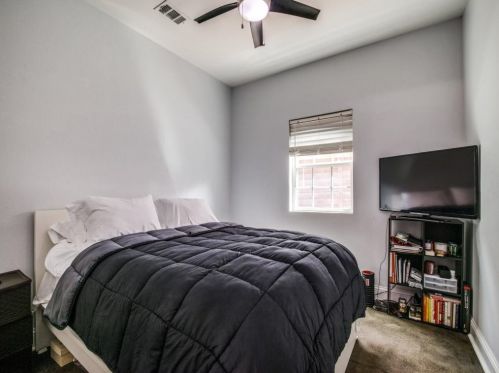 629 Elsbeth St, Dallas TX 75208-4226 exterior