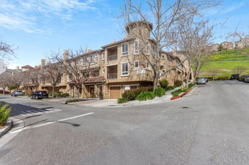 503 Marble Arch Ave, San Jose, CA 95136-3740