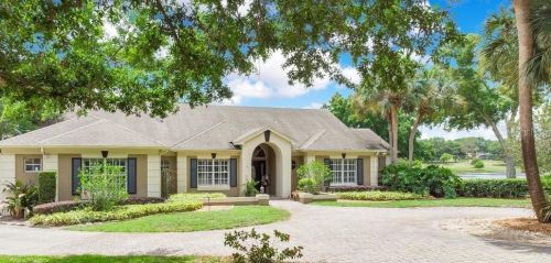 8506 Sunset Willow Ct, Orlando, FL 32835-2566