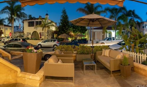 71 Corona Ave, Long Beach, CA 90803-3314
