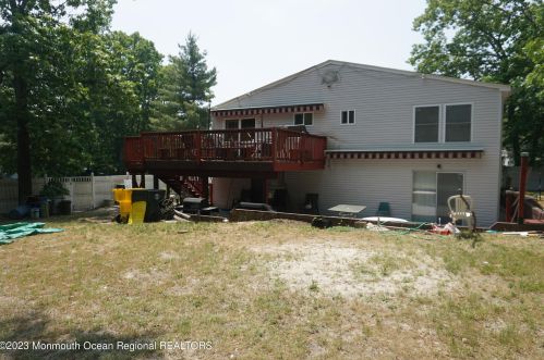 271 Joe Parker Rd, Lakewood NJ  08701-3819 exterior