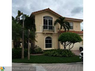 1403 Shoreline Way, Hollywood FL  33019-5007 exterior