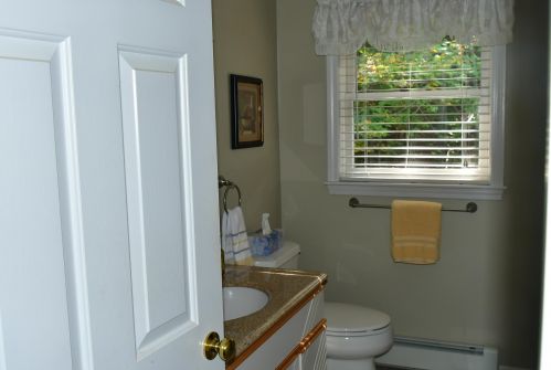 11 Deer Hollow Rd, Plaistow NH  03865-2119 exterior