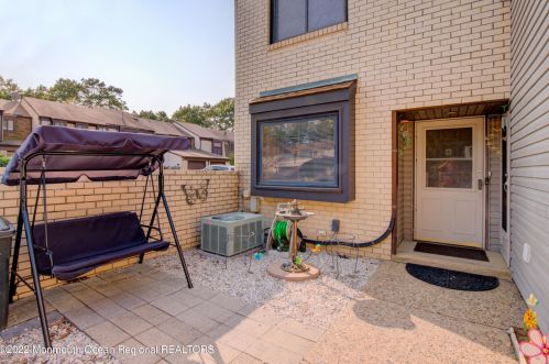 11 Woodlake Dr, Lakewood, NJ 08701-4401