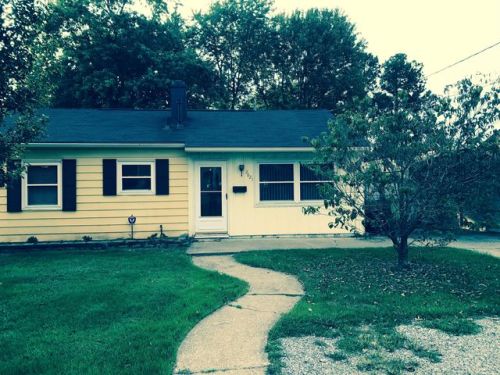 2821 Mayfield Rd, Paducah, KY 42003-3681