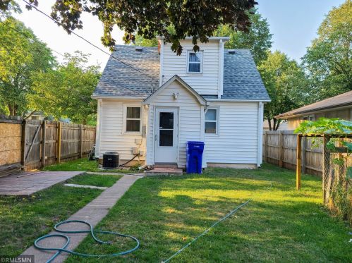 1122 Jenks Ave, Saint Paul, MN 55106-3312