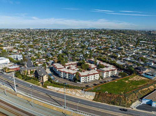 4235 Asher St, San Diego CA 92110-3655 exterior