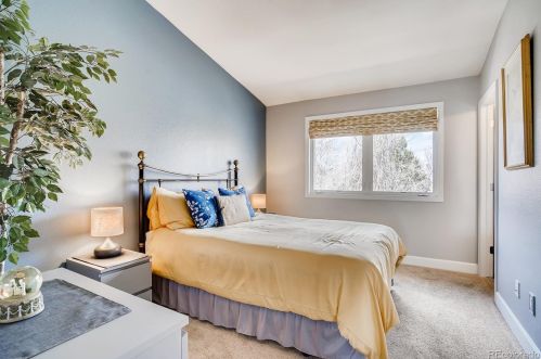 1633 Franklin St, Denver CO 80205-3967 exterior