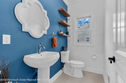 2427 Moore Ave, Point Pleasant Beach NJ  08742-3711 exterior