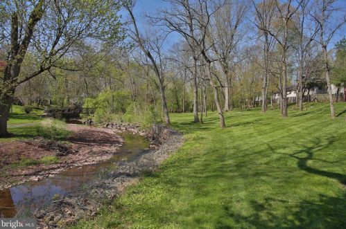 134 Ardwick Ter, Lansdale PA 19446-4927 exterior