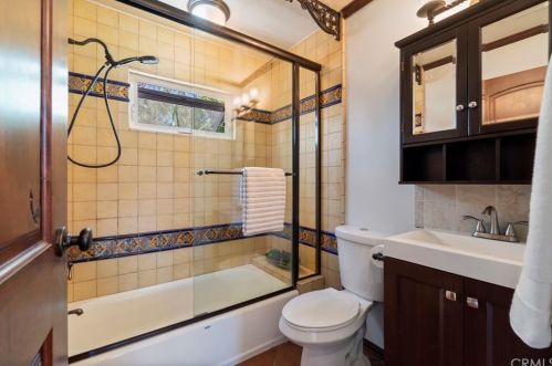 2409 Carson St, Torrance CA  90501-3120 exterior