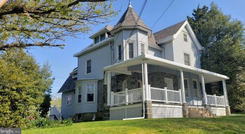 33 Hinckley Ave, Ridley Park, PA 19078-2101