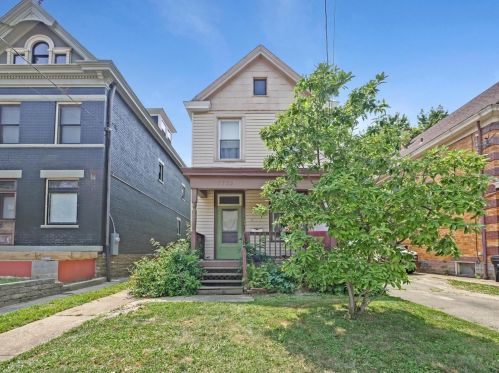 1733 Hanfield St, Cincinnati, OH 45223-2260