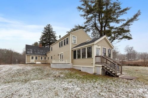 37 Main St, Petersham MA 01366-9502 exterior