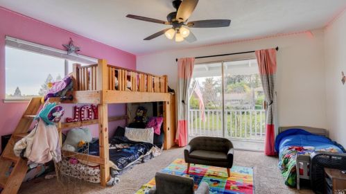 245 Wykoff Dr, Vacaville CA  95688-3546 exterior