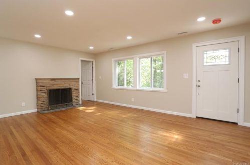 64 Green Rd, West Nyack NY  10994-2602 exterior