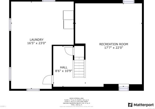 88 27th St, Copiague NY  11726-2622 exterior