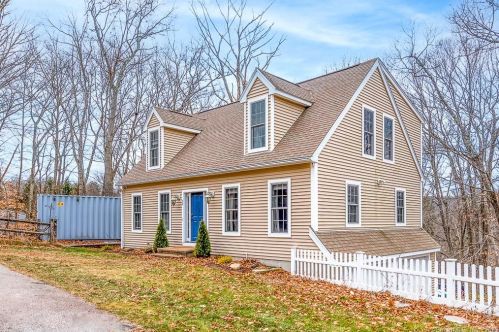 56 Maple Ave, Higganum, CT 06441-4231