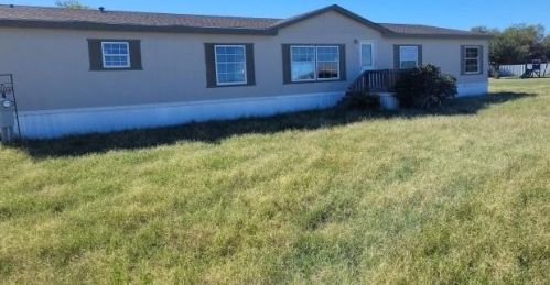 1427 Wild Horse Ln, Stephenville, TX 76401-7743