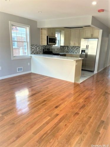 219-19 113th Ave, Jamaica, NY 11429-3711