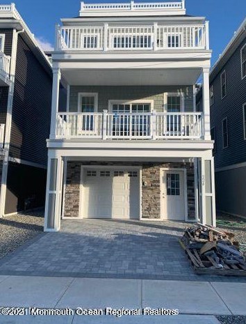 504 Bay Blvd, Pelican Island, NJ 08751-2308