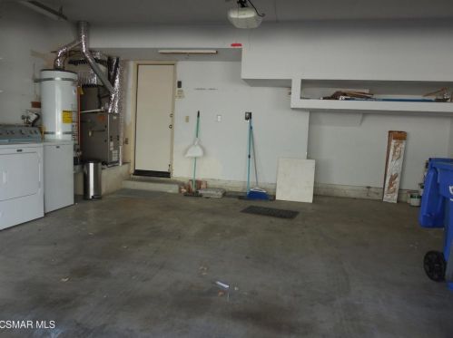 3950 Cochran St, Simi Valley CA  93063-2356 exterior