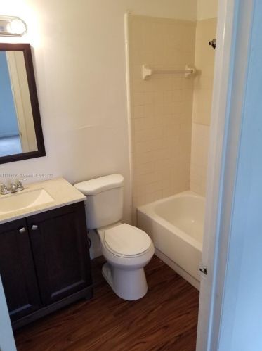 1310 20th Ave, Vero Beach FL  32962-6159 exterior