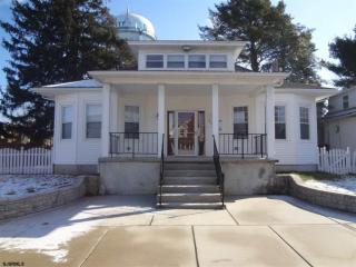 350 Philadelphia Ave, Egg Harbor NJ  08215-1444 exterior
