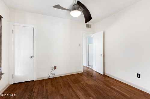 2515 10 St, Phoenix AZ 85020-5821 exterior