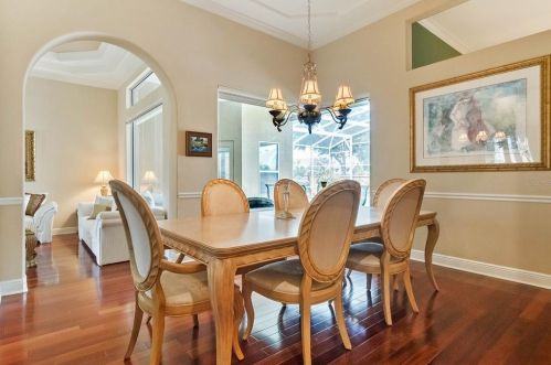 4916 Keeneland Cir, Orlando FL  32819-3141 exterior