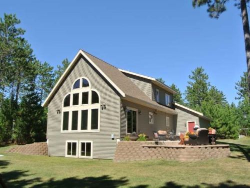 8917 Della Dr, Arbor Vitae, WI 54568-9340