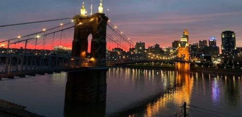 1 Riverside Pl, Covington, KY 41011-1735