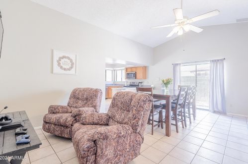 6319 Turquoise Ave, Glendale AZ 85302-1037 exterior