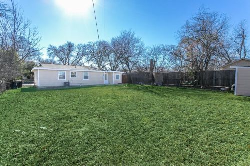 1104 Sharondale St, Fort Worth TX 76115-4241 exterior