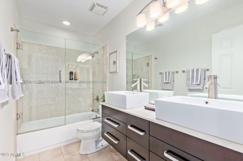 5702 Hartford Ave, Scottsdale AZ  85254-5903 exterior