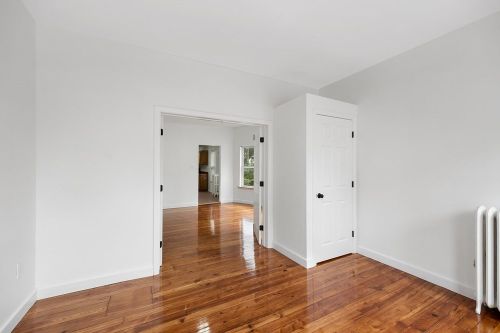 36 Lambert Ave, Chelsea MA  02150-1304 exterior