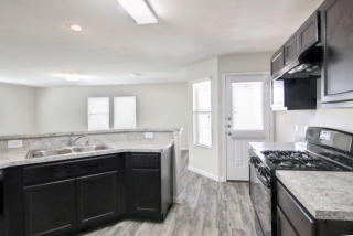 5727 Plantation Forest Dr, Katy TX  77449-1575 exterior