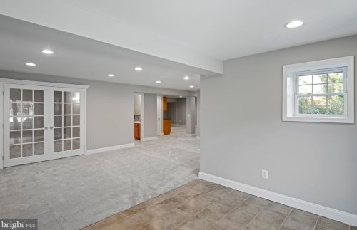 15573 Alderbrook Dr, Haymarket VA  20169-6130 exterior