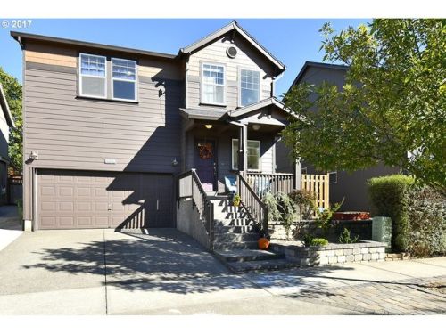 18008 Carlson Ave, Sandy, OR 97055-8840