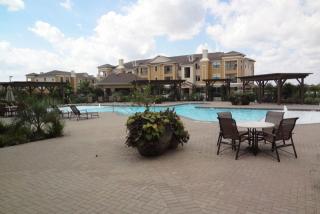 1800 Egret Bay Blvd, League City TX  77573-1420 exterior