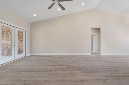 2129 Trevor Cir, Milton FL  32583-9616 exterior