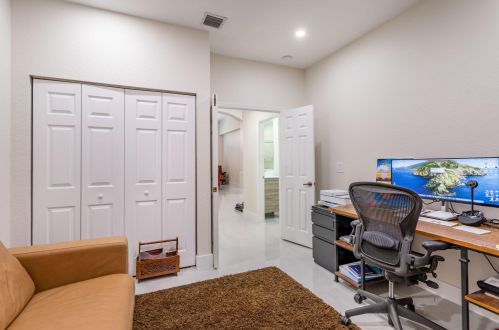 3471 177 Ave, Hollywood FL 33029-1672 exterior