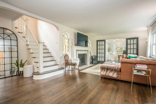 575 Forest Ave, New Rochelle, NY 10804-4332