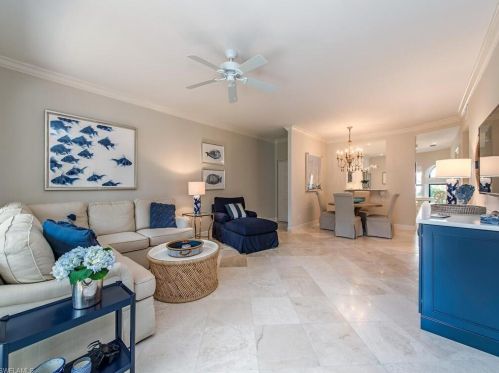 567 Serendipity Dr, Naples, FL 34108-2800