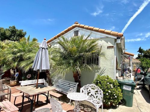 4111 San Luis St, Compton CA  90221-2917 exterior