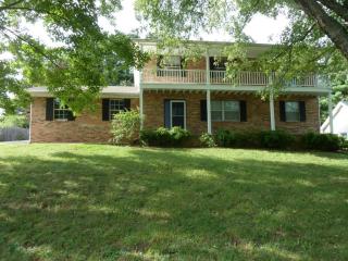 9937 San Madre Dr, Knoxville, TN 37922-5735
