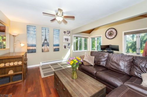 215 Franklin Rd, Parsippany NJ  07834-1507 exterior