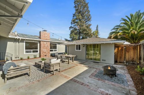 2020 Helena Way, Redwood City CA  94061-3311 exterior