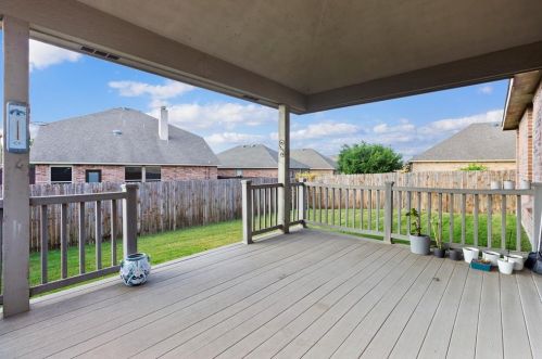 5849 Mount Plymouth Pt, Fort Worth TX  76179-5278 exterior