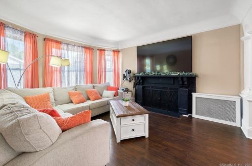 40 Hedge Ave, Norwich CT  06360-5920 exterior